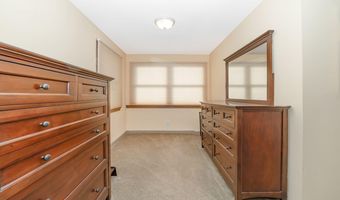 39 Central Ave, Amityville, NY 11701