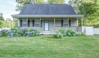 150 Hathaway Rd, Acushnet, MA 02743