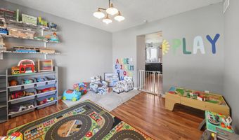 926 8th Ave NW, Altoona, IA 50009