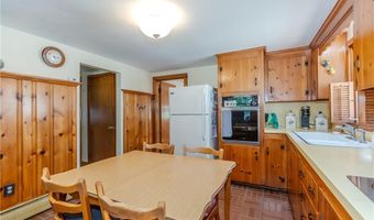 19 Longue Vue Ave, North Providence, RI 02904