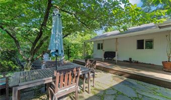 10496 Florida St, Aurora, OH 44202