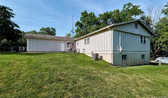 1211 Big Bend Rd, Ballwin, MO 63021