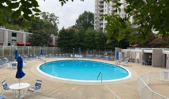 4979 BATTERY Ln 4979-1, Bethesda, MD 20814
