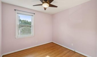 2021 S LANGLEY St, Arlington, VA 22204