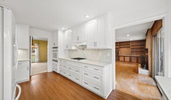 1570 Nantahalla Dr, Atlanta, GA 30329