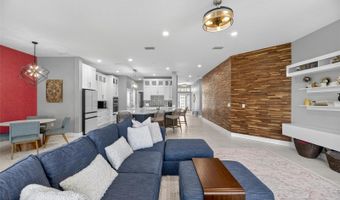 526 ISLEBAY Dr, Apollo Beach, FL 33572