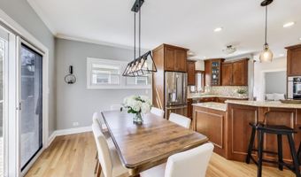 1523 N Patton Ave, Arlington Heights, IL 60004