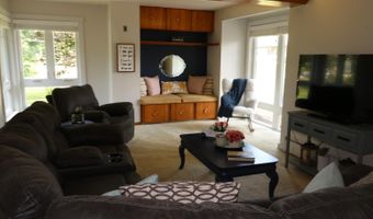 112 S 2nd St, Batesville, IN 47006
