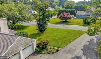 102 MERIDEN Dr, Hockessin, DE 19707