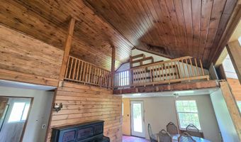990 Daniels W Rd, Albany, VT 05820