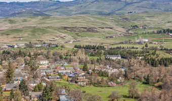 852 Oak St, Ashland, OR 97520