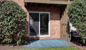 96 East Ave 40, Atlantic Highlands, NJ 07716