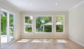 1956 N Roosevelt, Altadena, CA 91001
