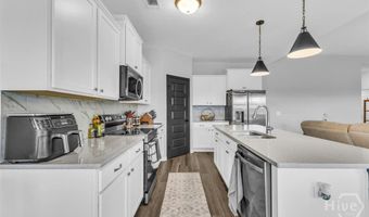1489 SE Arnold Dr, Allenhurst, GA 31301