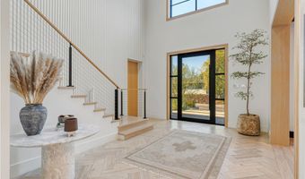 4050 Contera Rd, Encino, CA 91436