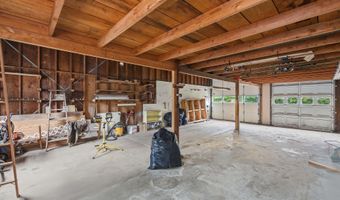 830 CHICAGO Ave, Bandon, OR 97411
