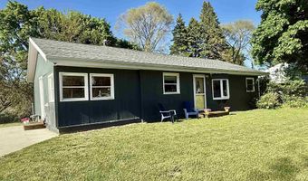 136 W Elizabeth St, Alma, MI 48801
