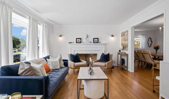 2606 N QUINCY St, Arlington, VA 22207