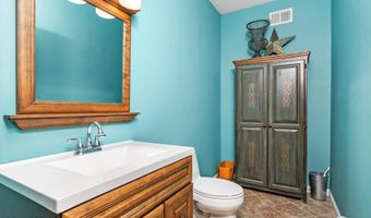 20 Yeger Dr, Allentown, NJ 08501