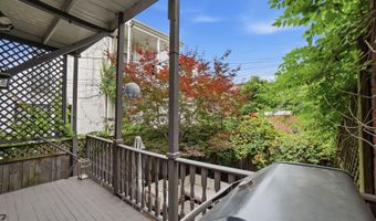 210 8TH St SE, Washington, DC 20003