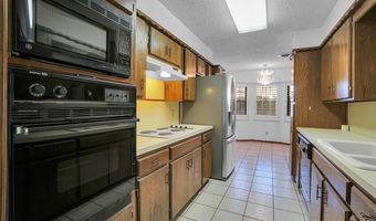 2524 N Robin St, Altus, OK 73521