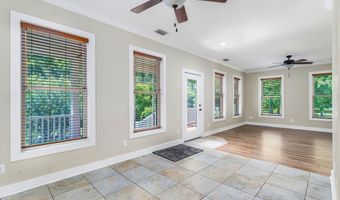 109 Bay Colony Way, Apalachicola, FL 32320
