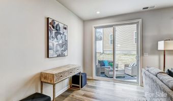 8030 Downy Oak Ln, Charlotte, NC 28269