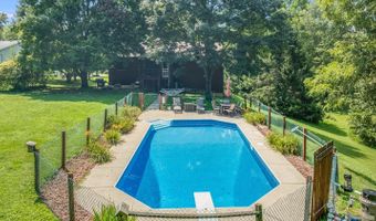 8261 Fair Meadows Dr, Aurora, IN 47001