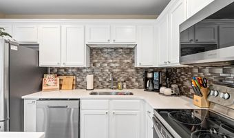 272 West Sq, Bluffton, SC 29910