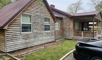 120 Wickham St, Alderson, WV 24910