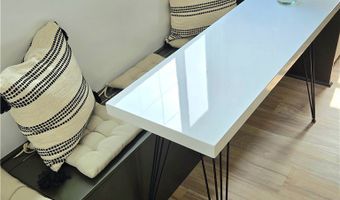 2022 W 75th St, Los Angeles, CA 90047