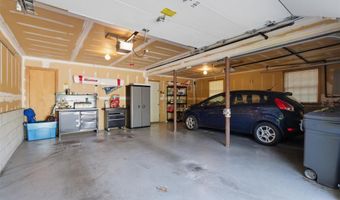 10 Sabin Dr, Airmont, NY 10901