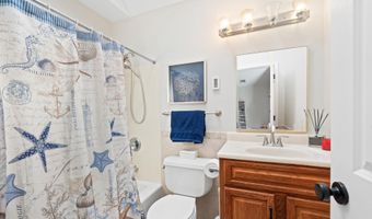 25 CARSDALE Dr, Belle Mead, NJ 08502