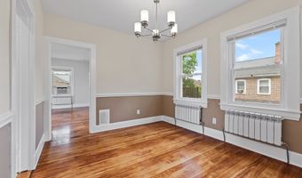 22-26 Carver St, Bridgeport, CT 06610