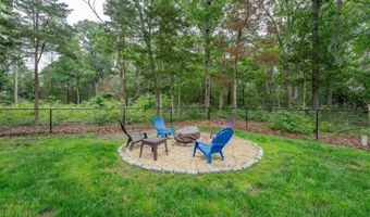 4 Gibson Ln, Cape May Court House, NJ 08210