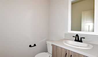 533 S 10th St, Berthoud, CO 80513