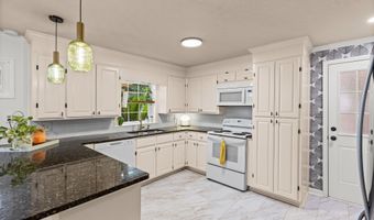 1502 Alpine Dr, Aiken, SC 29803