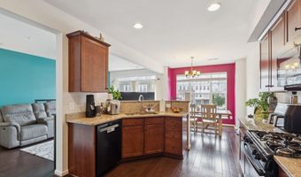 42227 CANARY GRASS Sq, Aldie, VA 20105