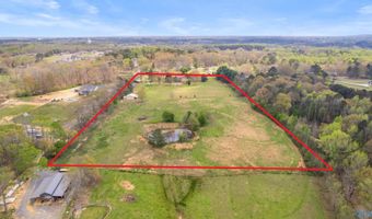 2072 Walnut St, Albertville, AL 35950