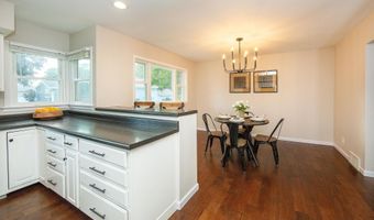 615 Pine St, Allison, IA 50602