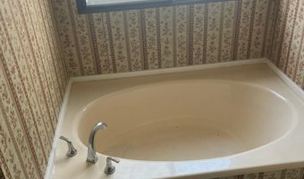 355 W WASHINGTON St, Athena, OR 97813