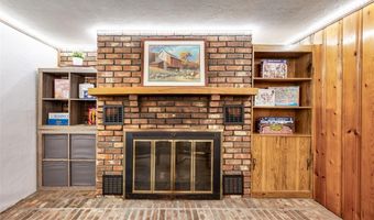 9541 Dulles Ct, Affton, MO 63123