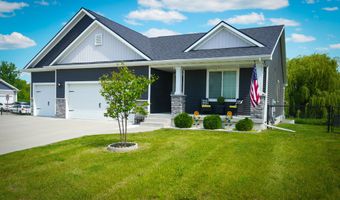 5453 Rowling Dr, Ames, IA 50014