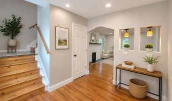 690 Collingwood Ave, Columbus, OH 43213