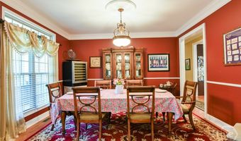 283 Creekside Dr, Arnoldsville, GA 30619