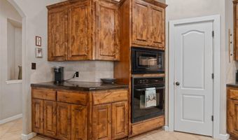 213 Billo Ct, Weatherford, TX 76087