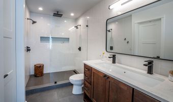 1949 NW Monterey Pines Dr UNIT 4, Bend, OR 97703