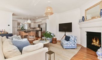 67 Thorpe St 67, Fairfield, CT 06824