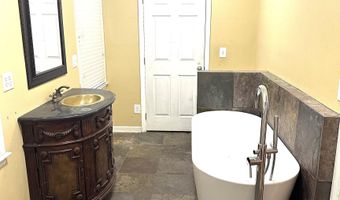 1410 Bains St, Albertville, AL 35950