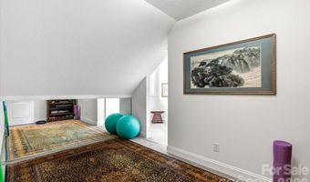 15 Quail Hollow Dr, Arden, NC 28704